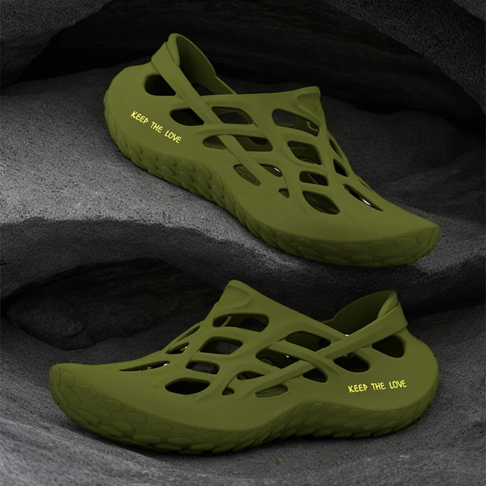 Custom EVA Clogs Sandals Breathable Hollow Non-slip for Outdoor Beach Garden Soft Summer Shoes for Men